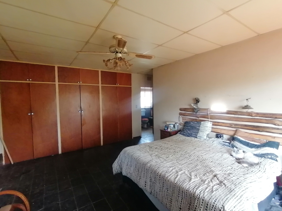 4 Bedroom Property for Sale in Wilkoppies North West